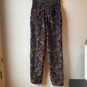 Jones NY velvet pants floral size 4